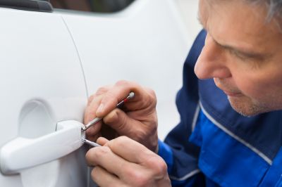 Get Convenient Locksmith Repair Service for Your Vehicle!